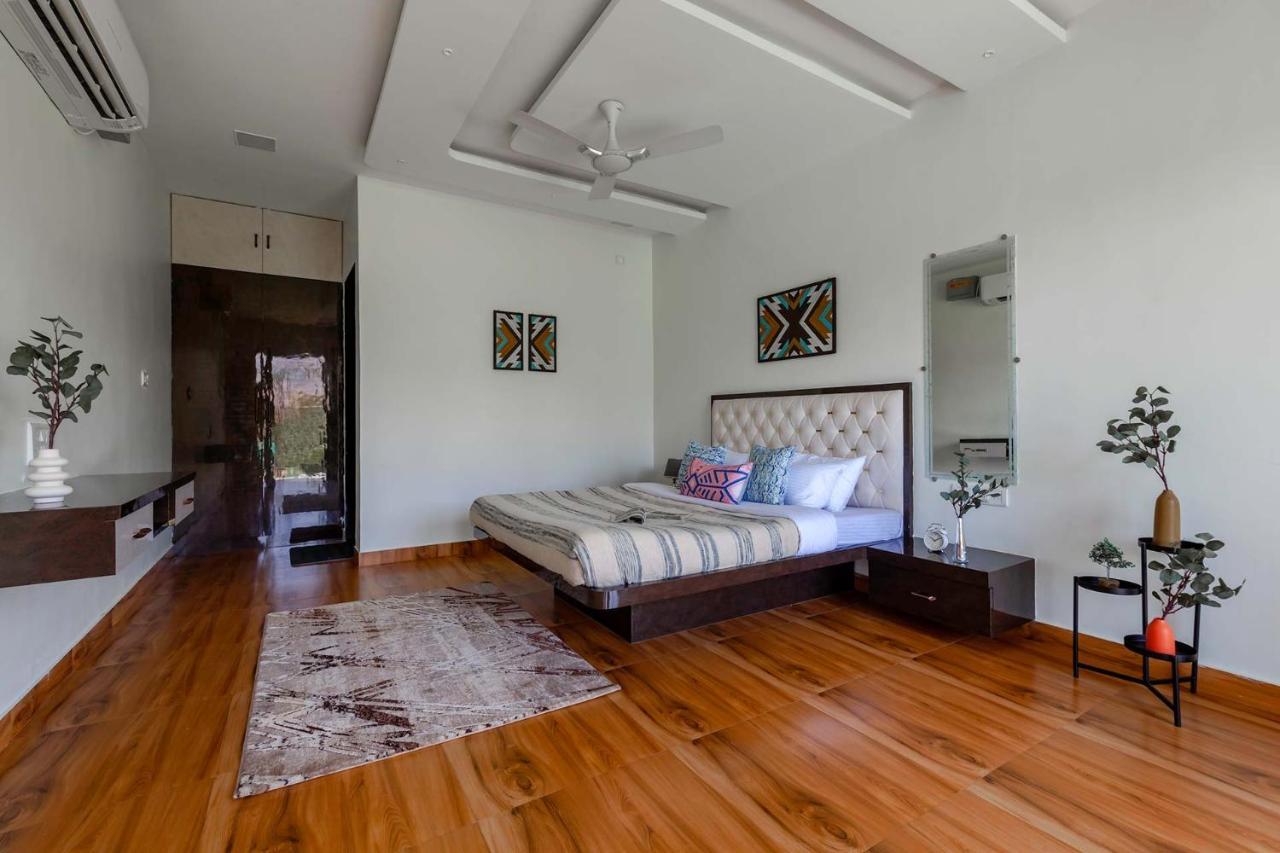 Natures Odyssey By Stayvista - Amidst Lush Greenery With Outdoor Pool And Indoor Activities Chinchavli Buitenkant foto